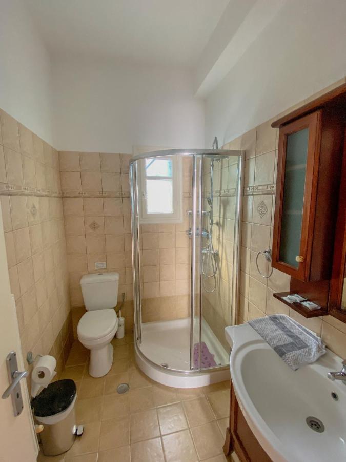 Sifneiko Arxontiko Hotel Fáros Buitenkant foto